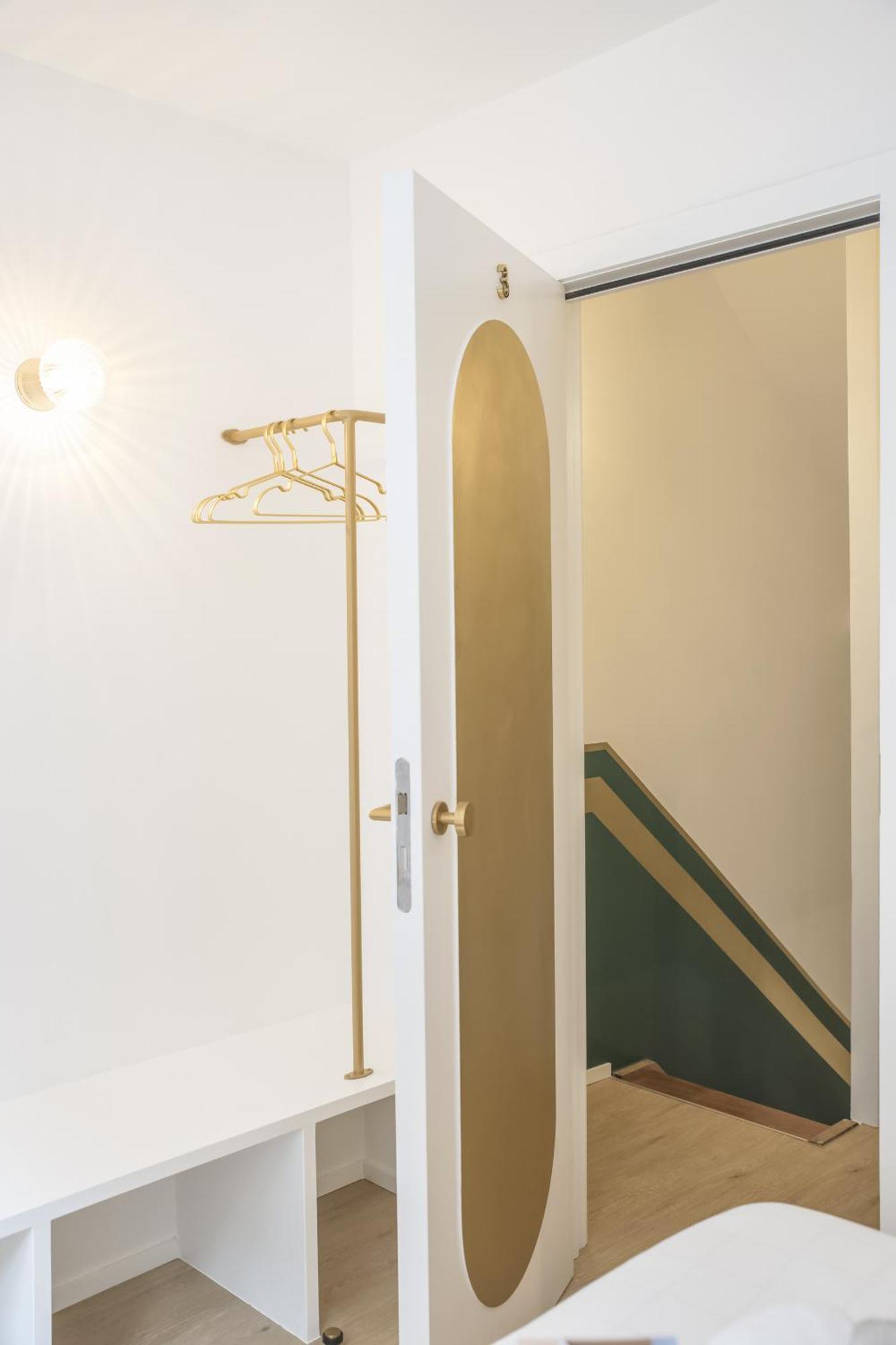 Bed and Breakfast Wow Брюссель Экстерьер фото